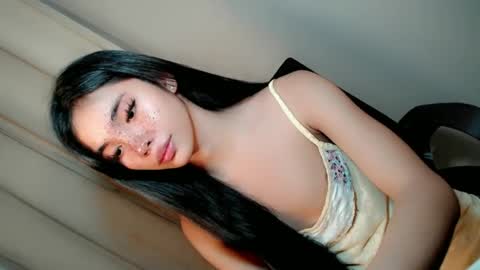 Snapshot of call_me_nina chatting on 06.24.26 call_me_nina online show from 06.24.26
