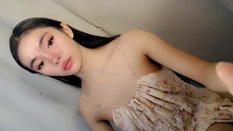 Snapshot of call_me_nina chatting on 07.05.26 call_me_nina online show from 07.05.26