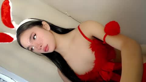 Snapshot of call_me_nina chatting on 07.12.26 call_me_nina online show from 07.12.26
