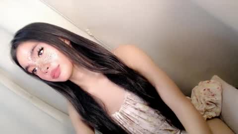 Snapshot of call_me_nina chatting on 07.13.26 call_me_nina online show from 07.13.26