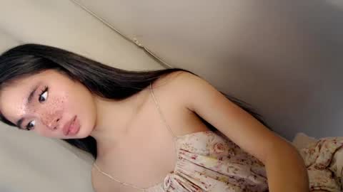 Snapshot of call_me_nina chatting on 07.14.26 call_me_nina online show from 07.14.26
