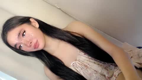 Snapshot of call_me_nina chatting on 07.14.26 call_me_nina online show from 07.14.26