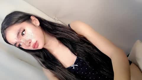 Snapshot of call_me_nina chatting on 07.20.26 call_me_nina online show from 07.20.26