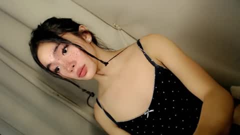 Snapshot of call_me_nina chatting on 07.21.26 call_me_nina online show from 07.21.26
