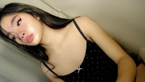 Snapshot of call_me_nina chatting on 07.28.26 call_me_nina online show from 07.28.26