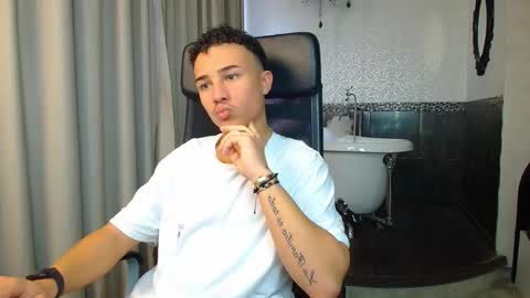 Snapshot of callumpike chatting on 11.07.25 CallumPike online show from 11.07.25