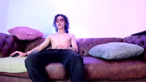 calmacaos online show from 01.11.26