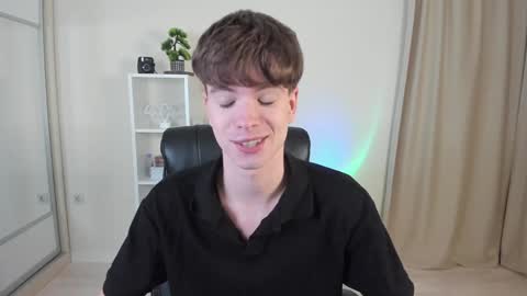 Hey I am Calvin  online show from 12.06.24