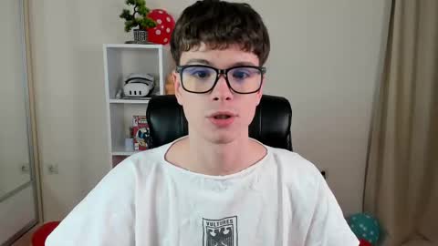 Hey I am Calvin  online show from 03.07.25