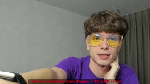Hey I am Calvin  online show from 03.08.26