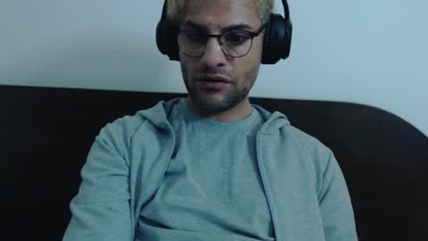 Snapshot of calvinjohnlad chatting on 02.20.25 Calvinjohnlad online show from 02.20.25