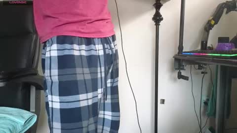 Snapshot of calypsocabal chatting on 10.11.25 Calypso online show from 10.11.25