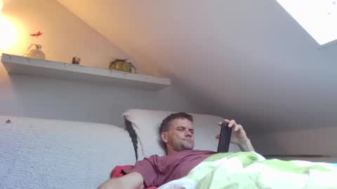 Snapshot of cam_bitch_boy chatting on 12.08.24 cam_bitch_boy online show from 12.08.24