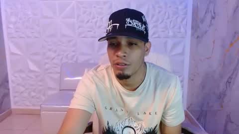 Snapshot of cam_xman chatting on 04.28.26 cam_xman online show from 04.28.26