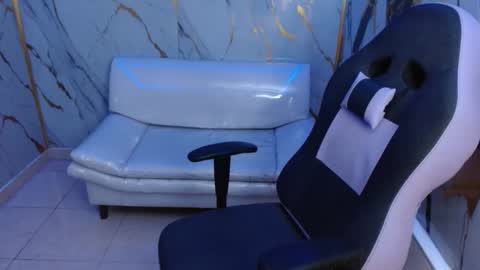 Snapshot of cam_xman chatting on 05.13.26 cam_xman online show from 05.13.26