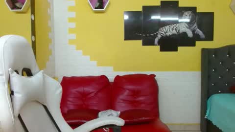 Snapshot of cam_xman chatting on 05.23.26 cam_xman online show from 05.23.26