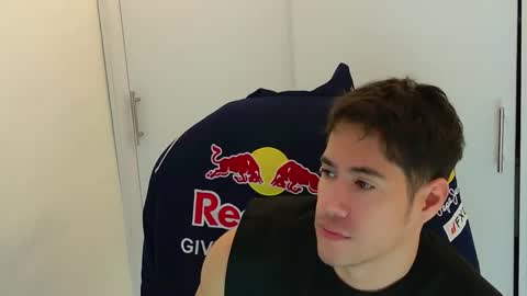 camara110 online show from 12.04.25