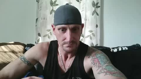 Chillaxin lets talk  online show from 01.18.25