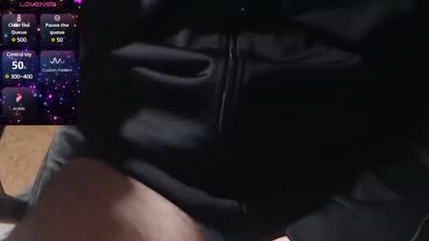 Snapshot of camboy301077 chatting on 01.20.25 steffencamboy online show from 01.20.25