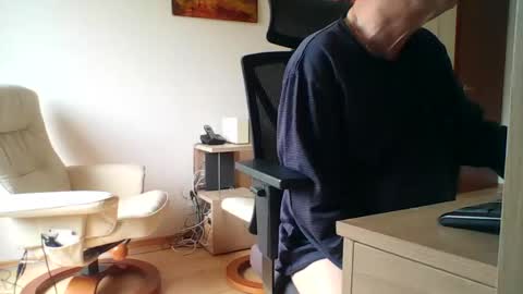 camcologne online show from 10.28.25