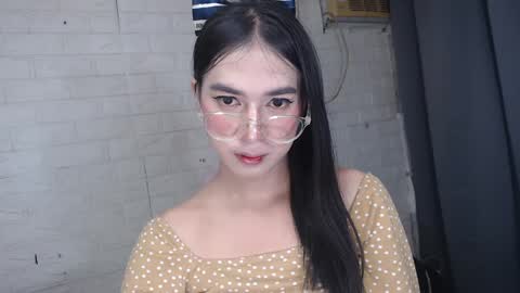 camela_star online show from 02.02.25