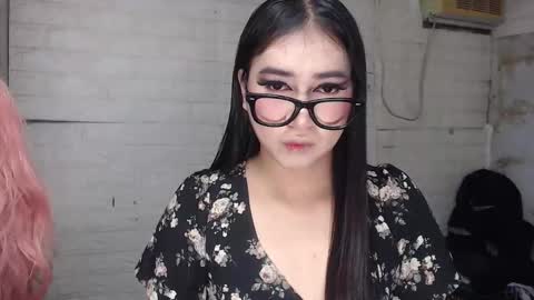 camela_star online show from 10.10.25