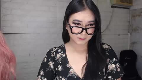 camela_star online show from 10.13.25