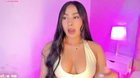 Snapshot of cameliaa_smiith chatting on 06.26.26 Camelia Smith online show from 06.26.26