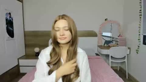 Snapshot of camelotmasu1999 chatting on 10.18.25 camelotmasu1999 online show from 10.18.25