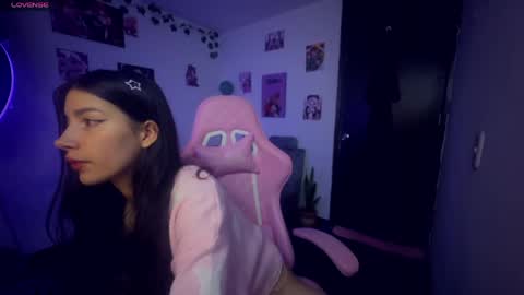 Snapshot of cami_mila99 chatting on 04.28.26 CAMI online show from 04.28.26