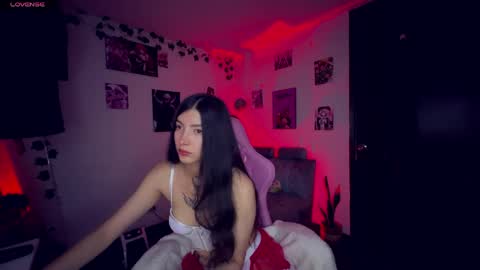 Snapshot of cami_mila99 chatting on 05.26.26 CAMI online show from 05.26.26