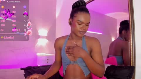 camiestrada online show from 02.10.25