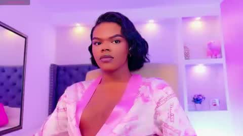 camiestrada online show from 09.10.25