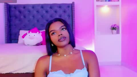 camiestrada online show from 11.08.25