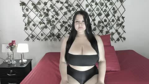 Snapshot of camihotboobs chatting on 05.25.26 camihotboobs online show from 05.25.26