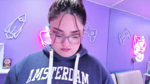 Camila Osorio online show from 09.17.25