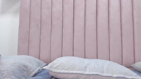 Camila online show from 02.04.25