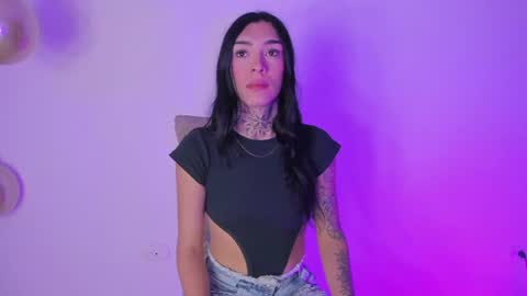 Snapshot of camila_coxx chatting on 06.11.26 s online show from 06.11.26