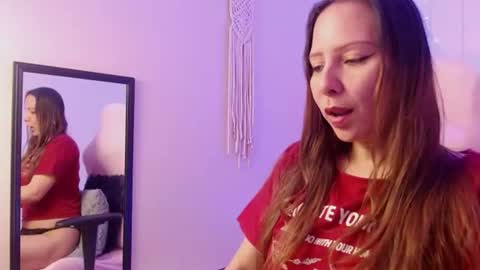 Snapshot of camila_delarosa chatting on 06.15.26 camila online show from 06.15.26