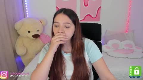  C A M I  online show from 03.08.25