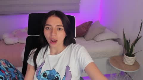  C A M I  online show from 04.08.26