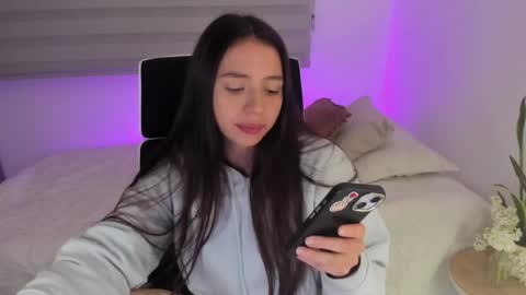  C A M I  online show from 04.24.26