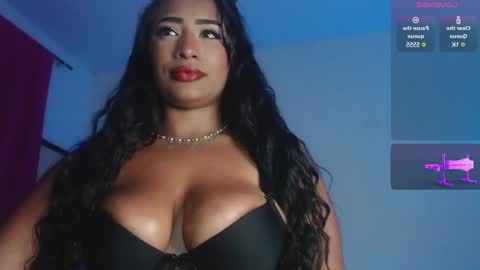 Snapshot of camila_hotterx chatting on 02.12.25 camila online show from 02.12.25