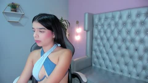 Snapshot of camila_l02 chatting on 04.15.26 Camila online show from 04.15.26
