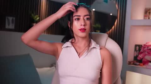 camila_martinez9 online show from 09.17.25