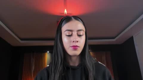 camila_martinez9 online show from 10.23.25