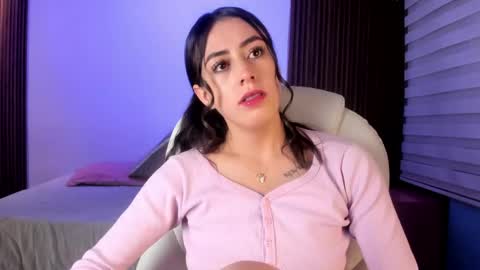 Snapshot of camila_martinez9 chatting on 04.23.26 camila_martinez9 online show from 04.23.26