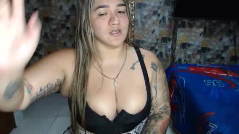 Snapshot of camila_rosess chatting on 01.08.26 valentinaEpic way Ive been fucked 1515 online show from 01.08.26