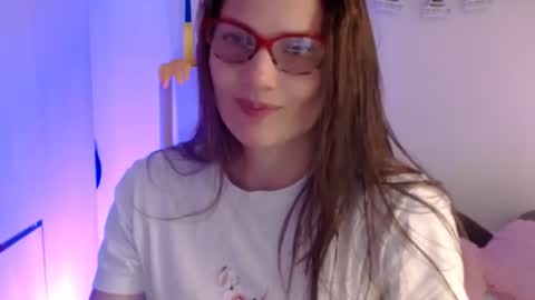 Snapshot of camila_ventura chatting on 06.26.26 Camila ventura online show from 06.26.26