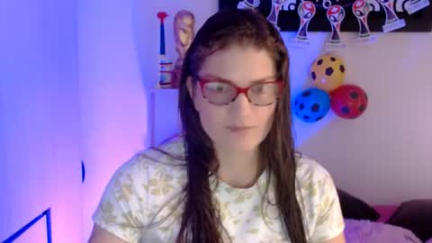 Snapshot of camila_ventura chatting on 06.29.26 Camila ventura online show from 06.29.26